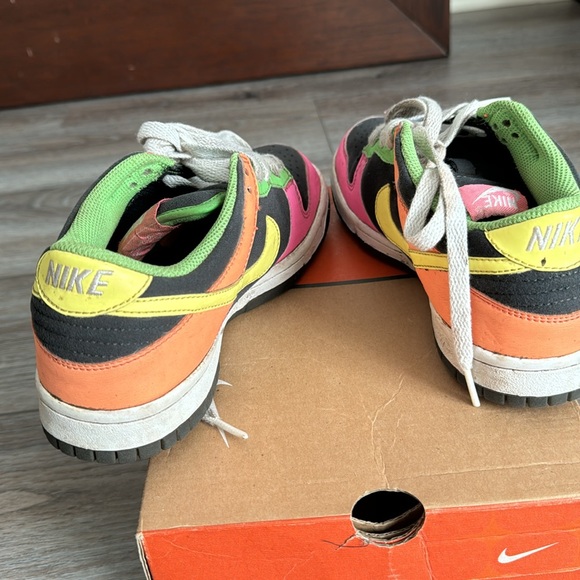 Neon nike highlighter dunks - Picture 4 of 6